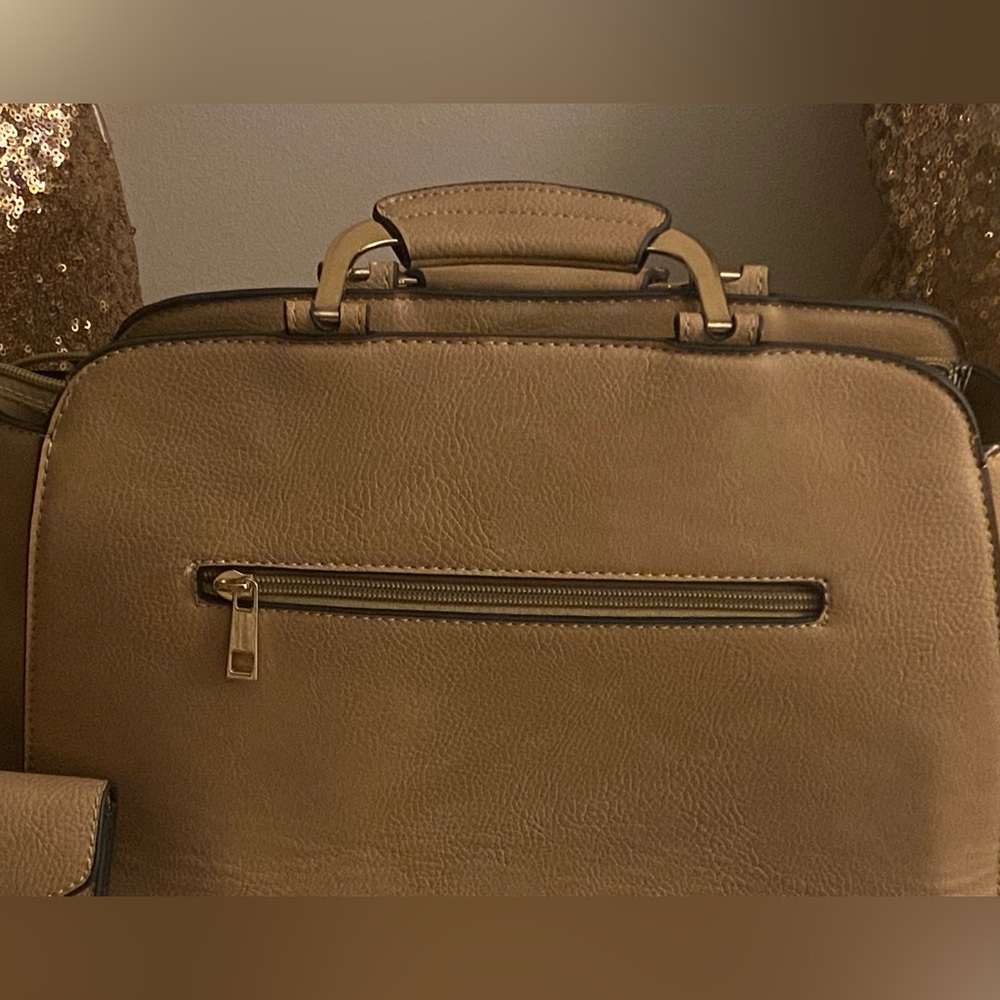Cream Handbag - Picture 2 of 6